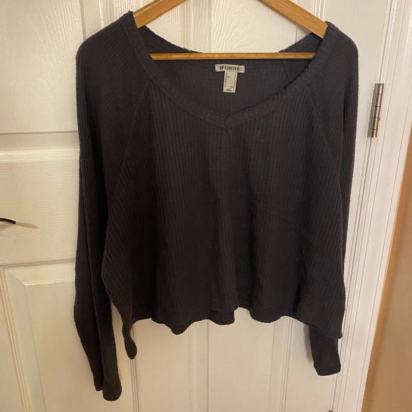 Hollister Grey Sweater - Picture 2 of 5